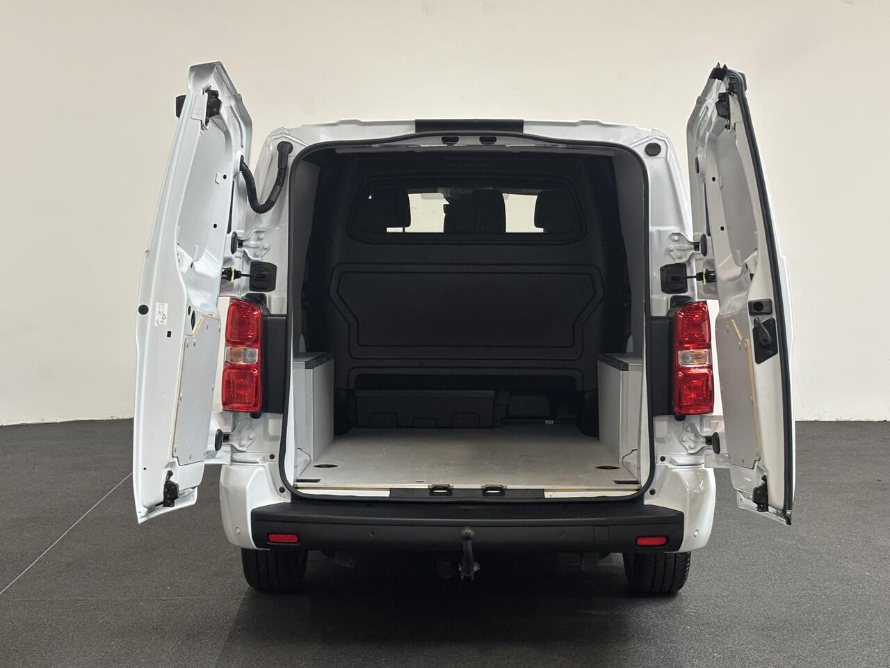 Opel VIVARO 2.0 Diesel 180 S&S L3 Automaat Dubbele Cabine 2 schuifdeuren Android Auto/Apple CarPlay Navigatie Keyless Entry&Start Climate Control Camera Cruise Control Houten afwerking laadruimte Trekhaak lichtmetalen velgen