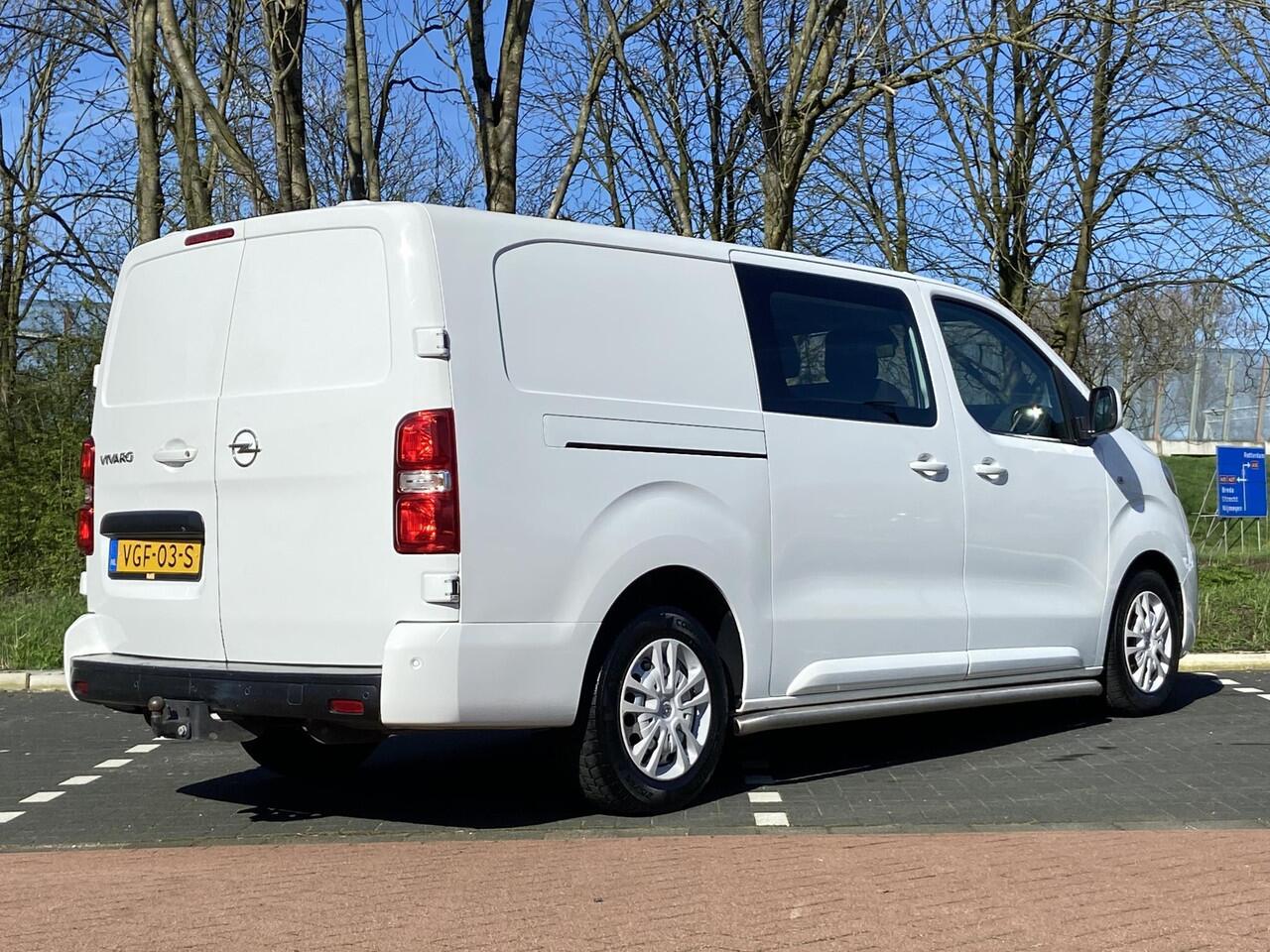 Opel VIVARO Innovation+ 2.0 CDTI 150pk DC | EURO 6 | NAVI PRO 7" | BETIMMERING | SIDEBARS | DUBBELE CABINE | 6-ZITPLAATSEN | CAMERA+SENSOREN |