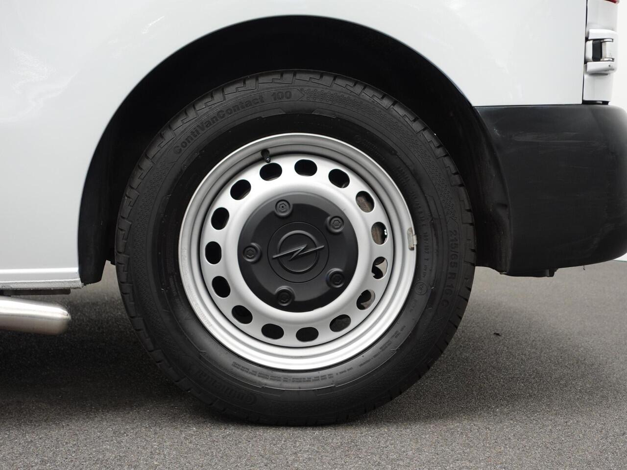 Opel VIVARO 2.0 BlueHDi L2 145PK Automaat Airco Navi Cruise Trekhaak Carplay