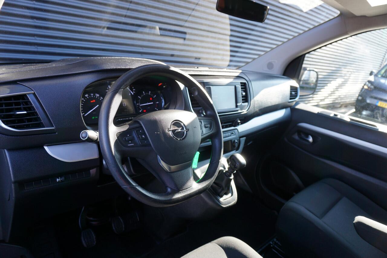 Opel VIVARO 2.0 120pk L3H1 Dubbele cabine 5-zits Navi Apple Carplay Trekhaak Camera Cruise control Imperiaal parkeersensoren