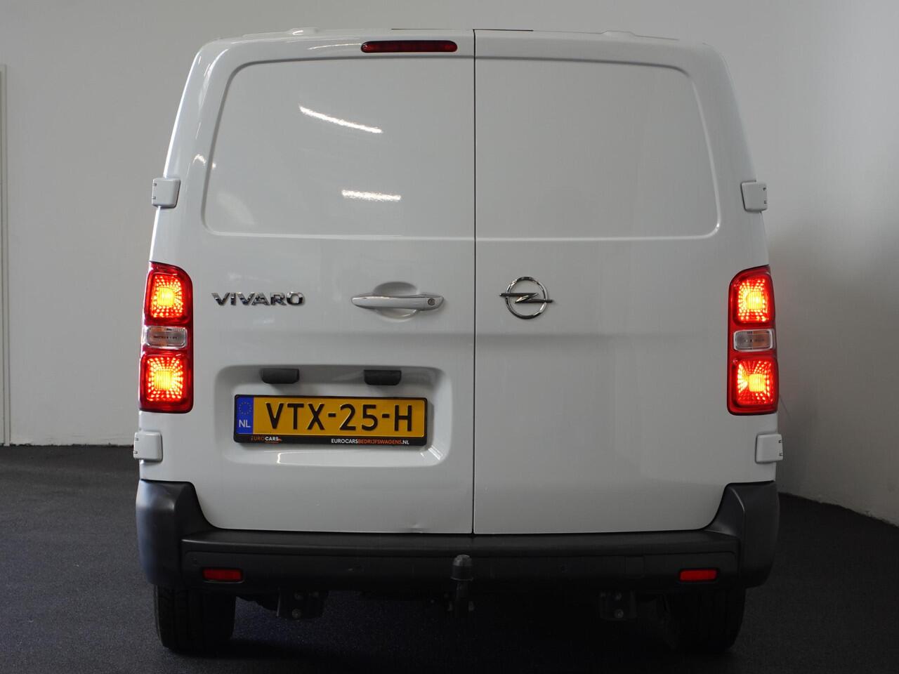 Opel VIVARO 2.0 CDTI L3H1 Dubbele Cabine Edition Navigatie Trekhaak Cruise control Airco