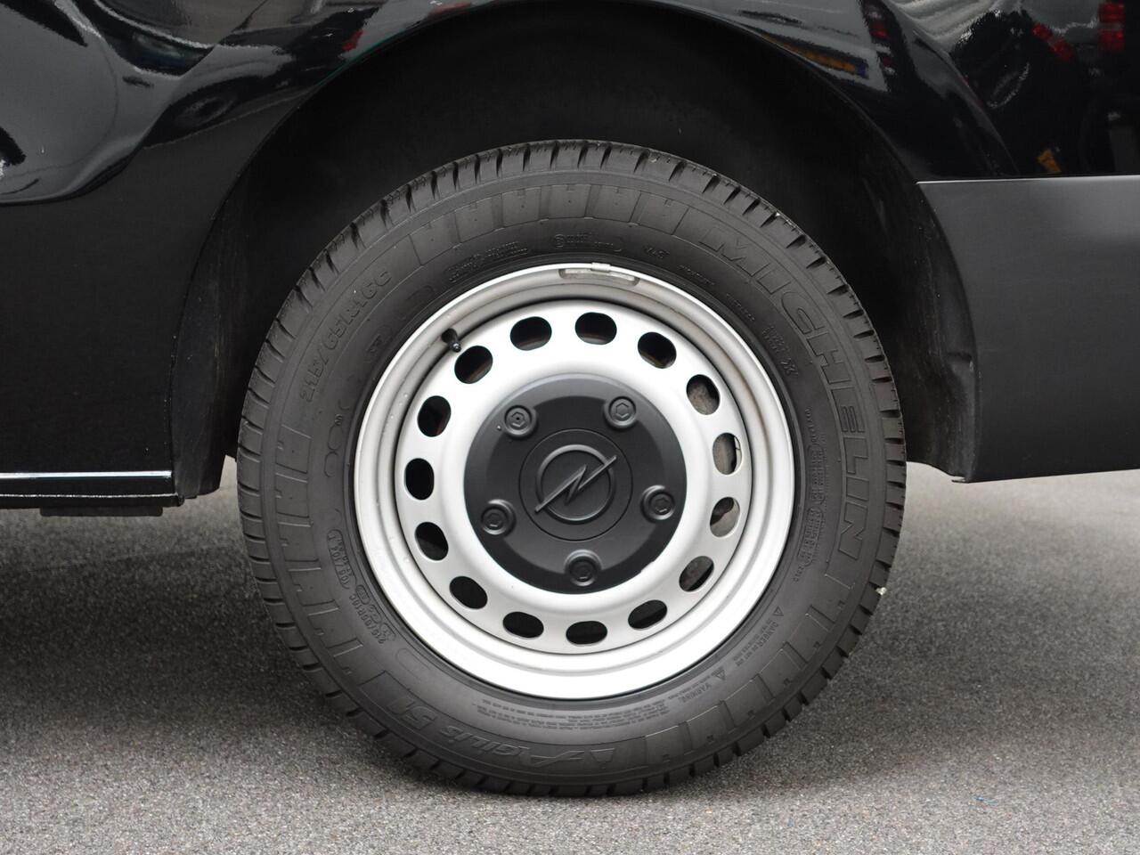 Opel VIVARO 2.0 BlueHDi 145PK L3 Automaat Airco Navigatie Bluetooth Cruise Carplay Trekhaak