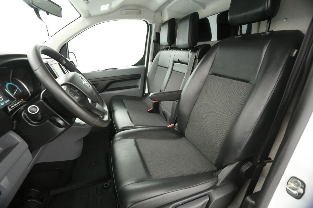 Opel VIVARO Vivaro-e L2H1 Edition 75 kWh | SOH 91% | Snelladen | Airco | Camera | Cruise | Carplay | 3-Zits | Navi