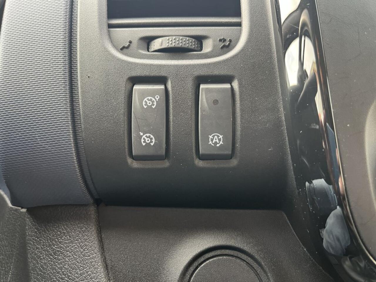 Opel VIVARO 1.6 CDTI 126pk E6 L2 Edition 3p BPM Vrij! Lease ¤256 p/m, Trekhaak, Inrichting, Airco, Navi, PDC, Cruise controle, Onderhoudshistorie aanwezig