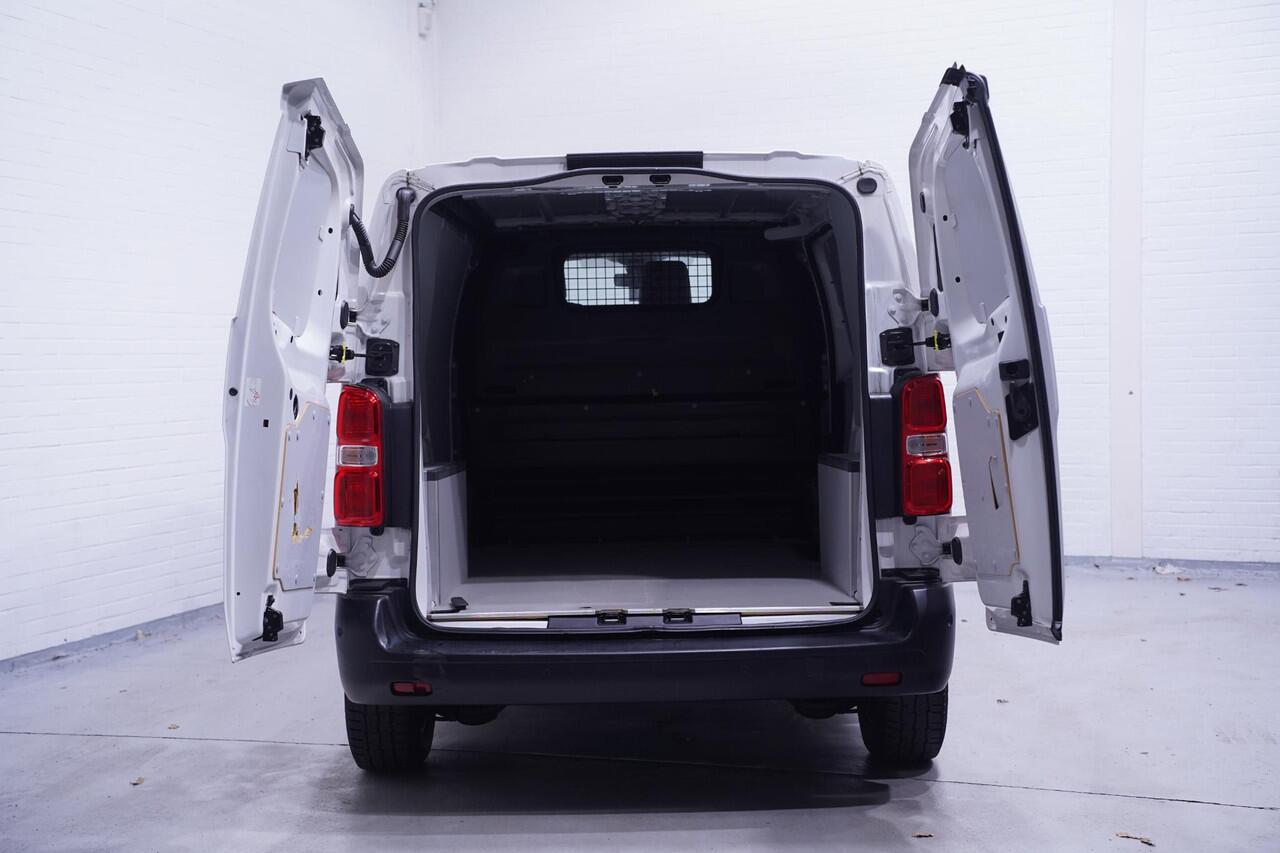 Opel VIVARO 2.0 CDTi 122 pk L2 Automaat Airco, Apple Carplay Cruise Control, Parkeerhulp V+A, Laadruimte Pakket, 3-Zits