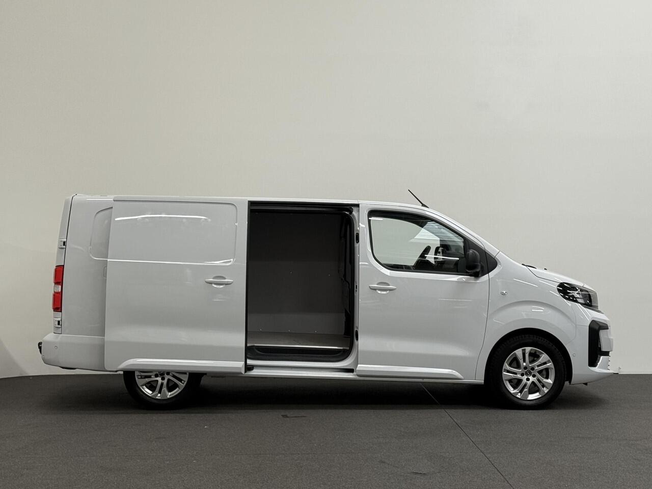 Opel VIVARO 2.0 Diesel 180PK L3 Automaat Apple Carplay / Android Auto Parkeersensoren V+A Trekhaak Camera Navigatie Cruise Control LED koplampen houten afwerking laadruimte