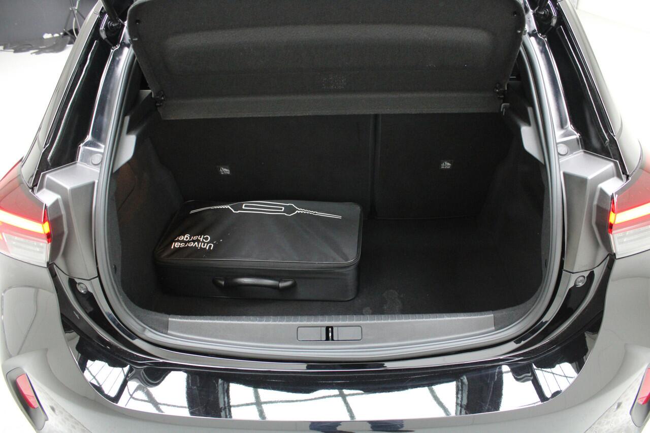 Opel e-Corsa Ultimate 50 kWh | Bluetooth / Carplay / Climate Control