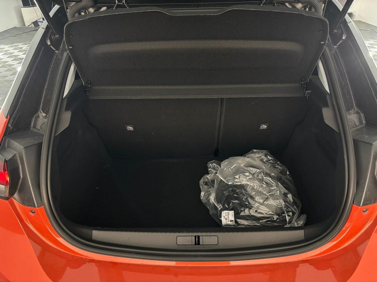 Opel e-Corsa Elegance 50 kWh | Full LED | Half LEDER | KEYLESS