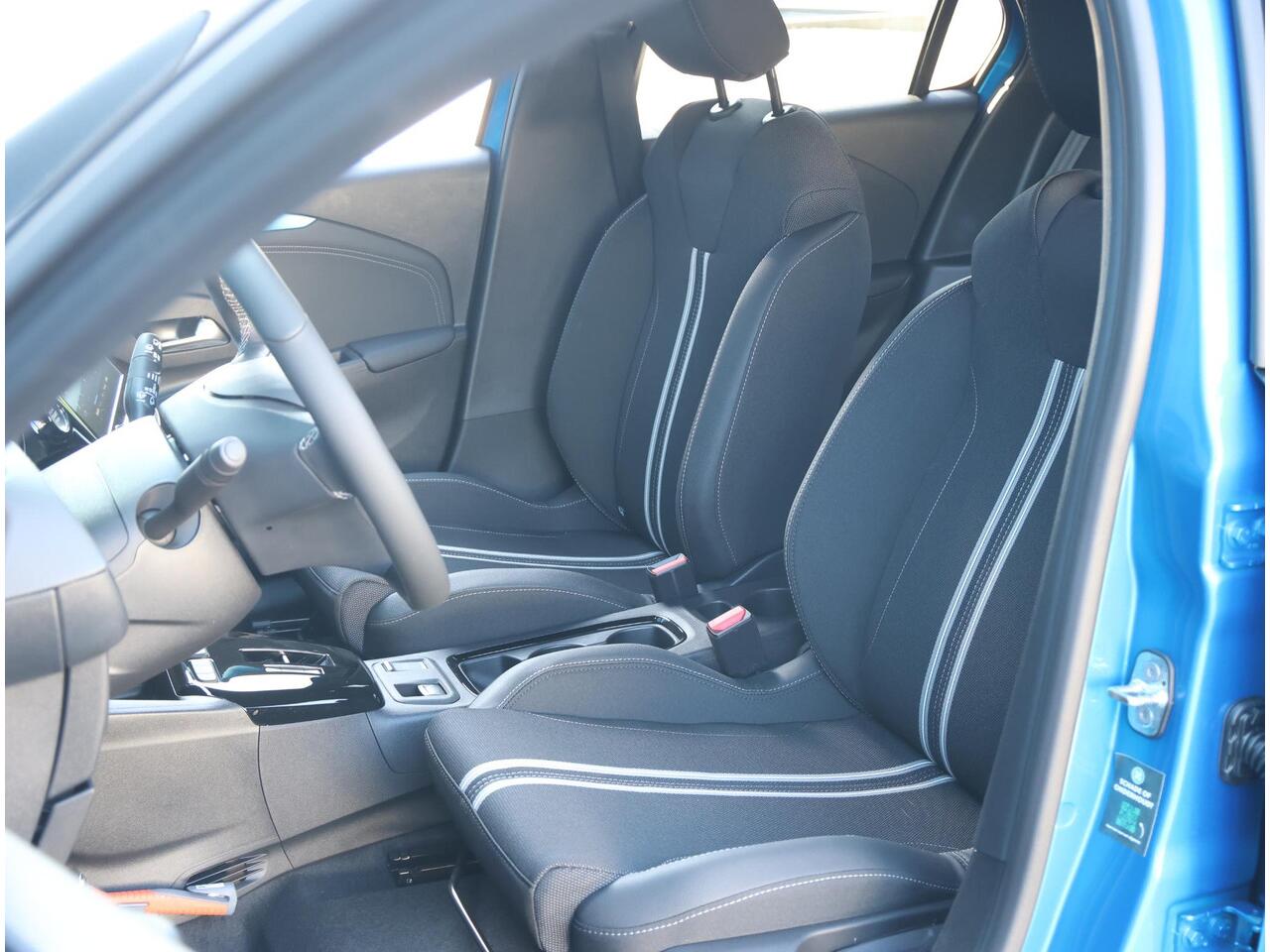 Opel e-Corsa Electric Long Range Yes 51 kWh | Stoelverwarming | ClimateControl | AppleCarPlay/AndroidAuto | CruiseControl | Parkeersensoren |