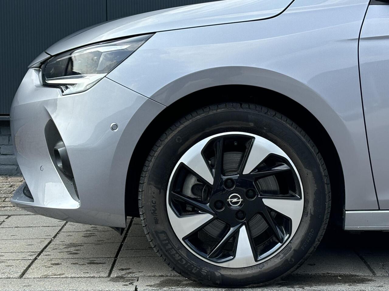 Opel e-Corsa Elegance EV 3-FASEN 50kWh 136pk | 11KW BOORDLADER | PREMIUM PACK | 180° CAMERA+SENSOREN | NAVI PRO 10" | ISOFIX | DODEHOEKBEW. | DAB+ |