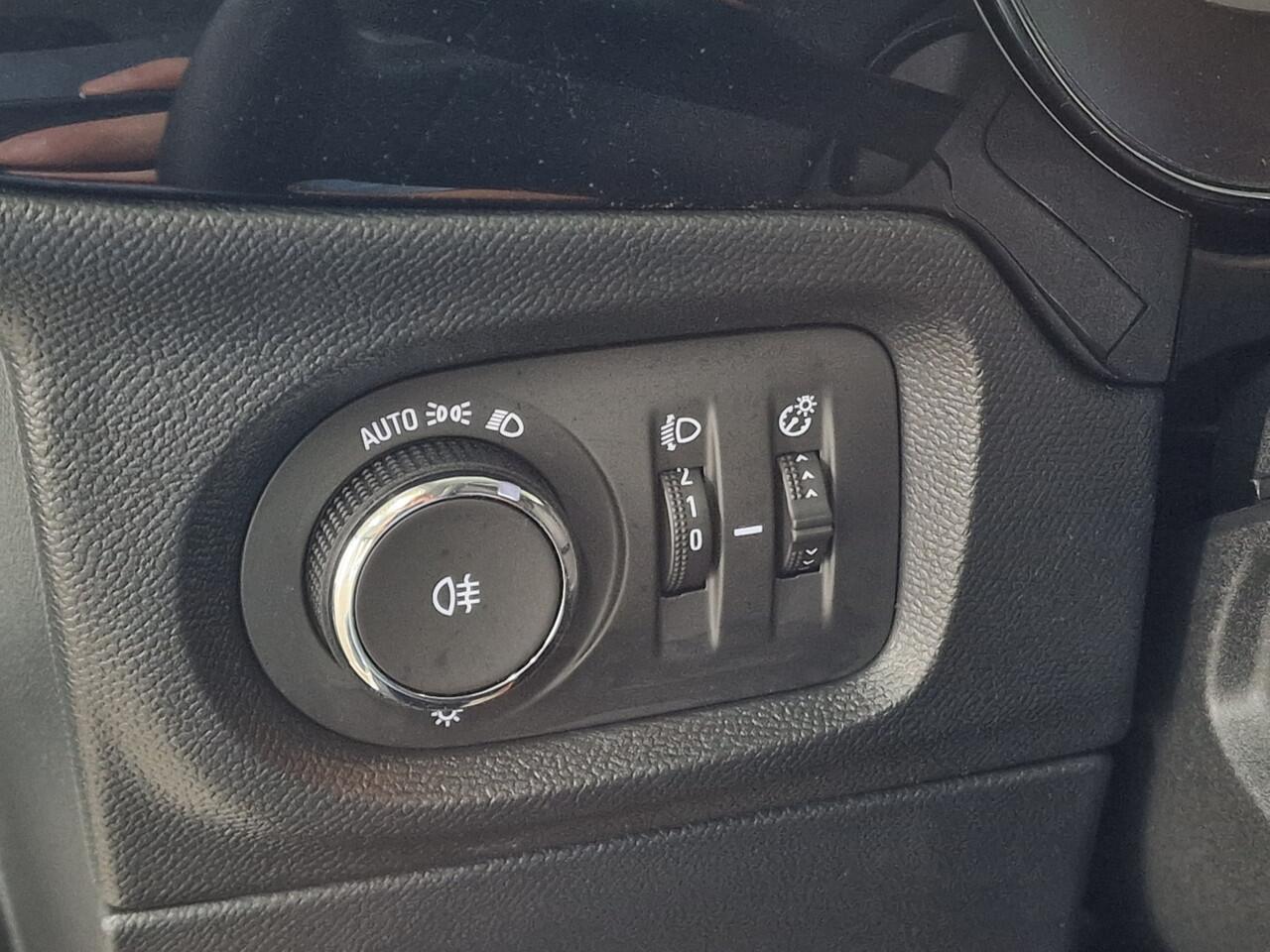 Opel e-Corsa Electric Edition 50 kWh | FACELIFT | Apple carplay | PDC