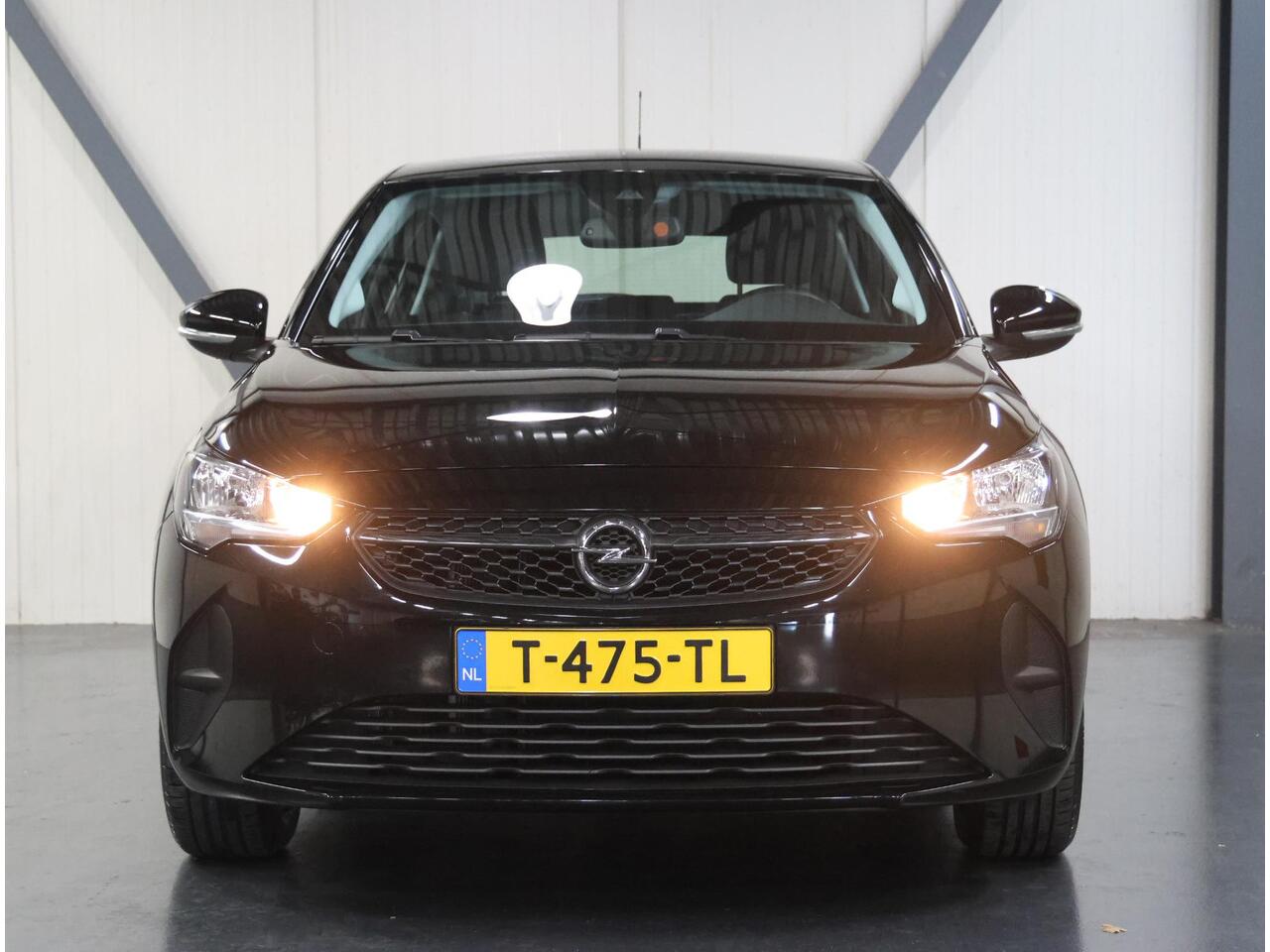 Opel e-Corsa Level 2 50kWh 136PK | 1ste eigenaar | ACCURAPPORT 96% | AppleCarplay/AndroidAuto | Climate Control | Cruise Control | Stoel/StuurVerwarmd | Parkeersensoren | Isofix | Goed Onderhouden! |