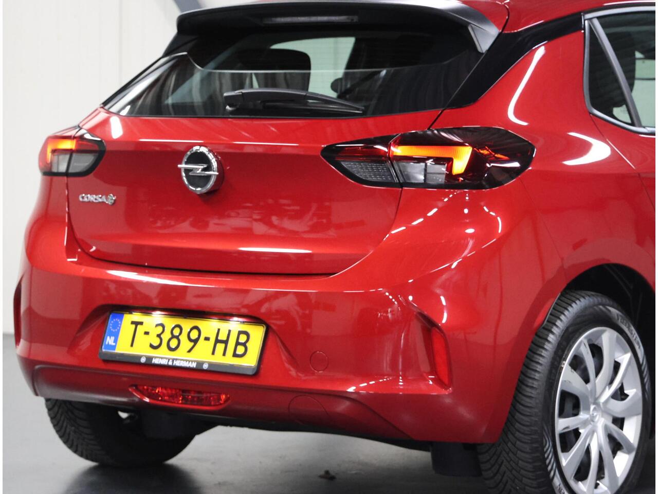 Opel e-Corsa Level 2 50 kWh 136PK | Accurapport 97,5% | 1ste eigenaar | 3 FASE | AppleCarPlay/Android | Climate Control | Cruise Control | Keyless Start | AUTOMAAT | Isofix | Warmtepomp |