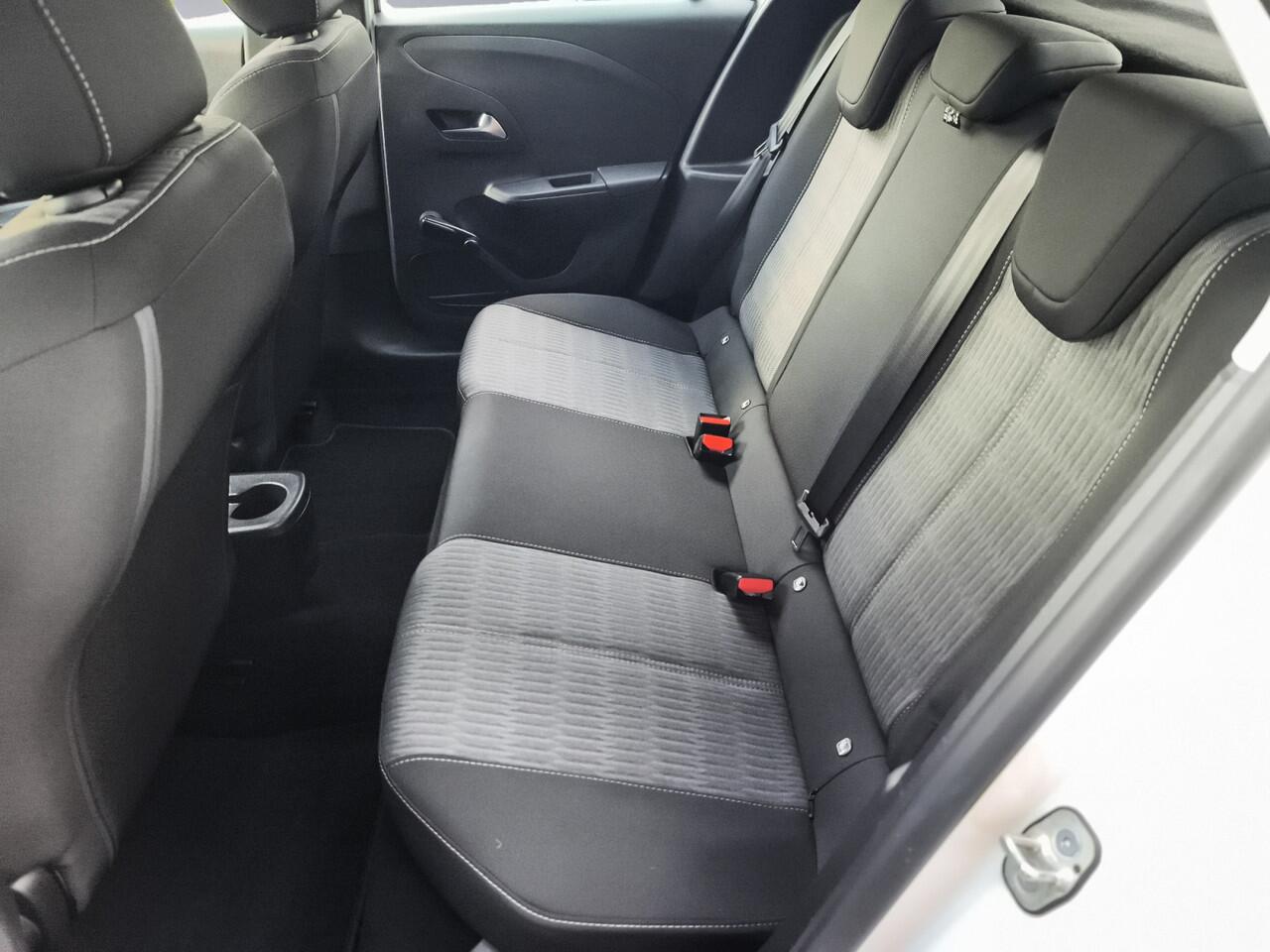 Opel e-Corsa Edition 50 kWh 3-Fase 1e Eig. & Dealer-Onderh. BOVAG-Garantie. NL-Auto..