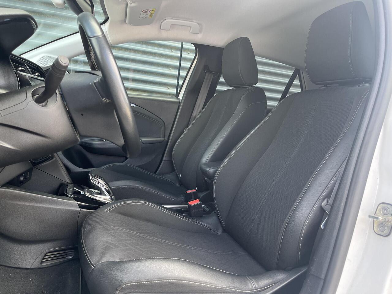 Opel e-Corsa Elegance 3-FASEN 50kWh 136pk | 180° CAMERA + SENSOREN | WINTER PACK | DAB+ | ISOFIX | STOEL- EN STUURVERWARMING | KEYLESS |