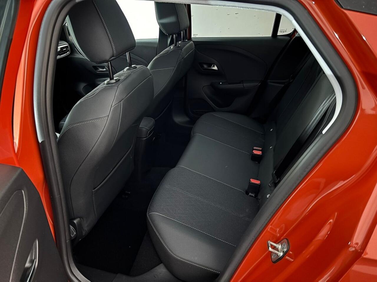 Opel e-Corsa Elegance 50 kWh | Full LED | Half LEDER | KEYLESS