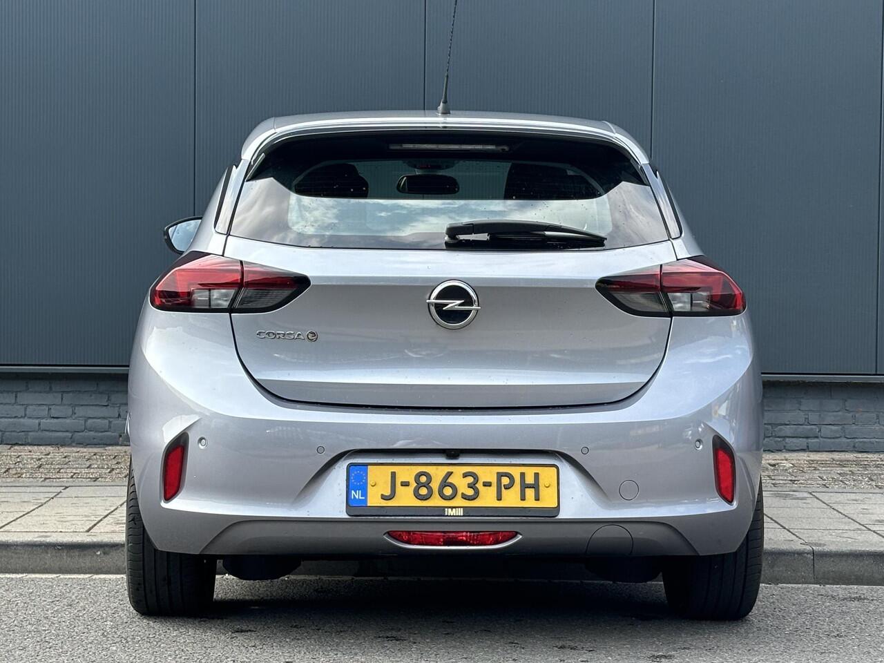Opel e-Corsa Elegance EV 3-FASEN 50kWh 136pk | 11KW BOORDLADER | PREMIUM PACK | 180° CAMERA+SENSOREN | NAVI PRO 10" | ISOFIX | DODEHOEKBEW. | DAB+ |