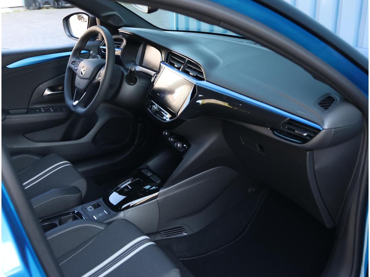 Opel e-Corsa Electric Long Range Yes 51 kWh | Stoelverwarming | ClimateControl | AppleCarPlay/AndroidAuto | CruiseControl | Parkeersensoren |