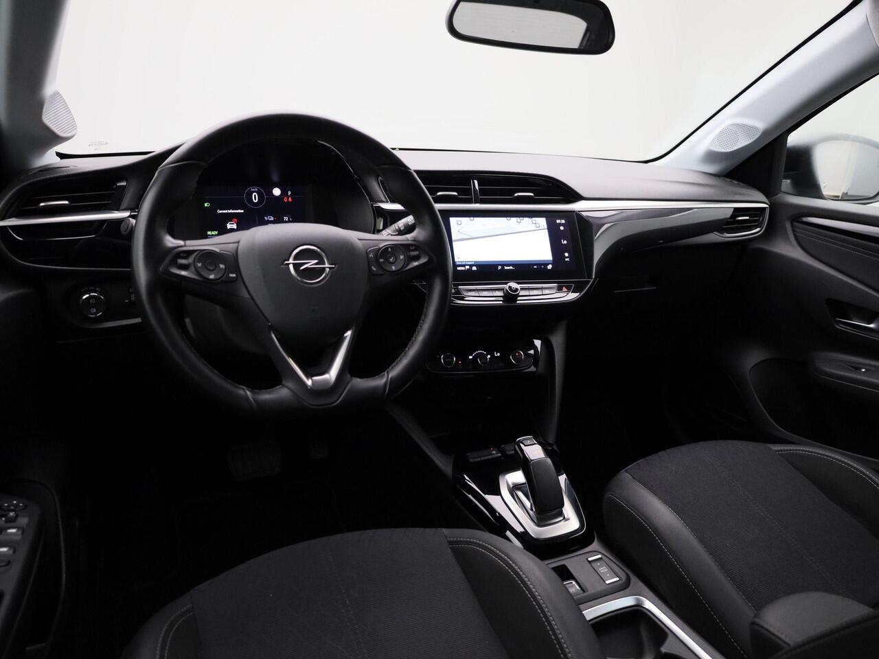 Opel e-Corsa Elegance 50 kWh | Navigatie | Apple & Android Carplay | Parkeersensoren Voor & Achter | Camera | Climate Control | Privacy Glass | Cruise Control & Snelheidsbegrenzer |