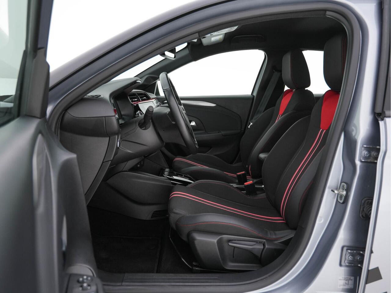 Opel e-Corsa GS-Line Bitter-Edition 50 kWh [ 3-Fase ] (INCL-BTW) Aut.* HEATPUMP | LEATHER-MICROFIBRE | ADAPTIVE-CRUISE | CARPLAY | CCS-FASTLOADER | FULL-LED | HEATED-SPORTSEATS | DAB+ | ECC | LANE-ASSIST | CAMERA | PDC | DIGI-COCKPIT | 17 "ALU*