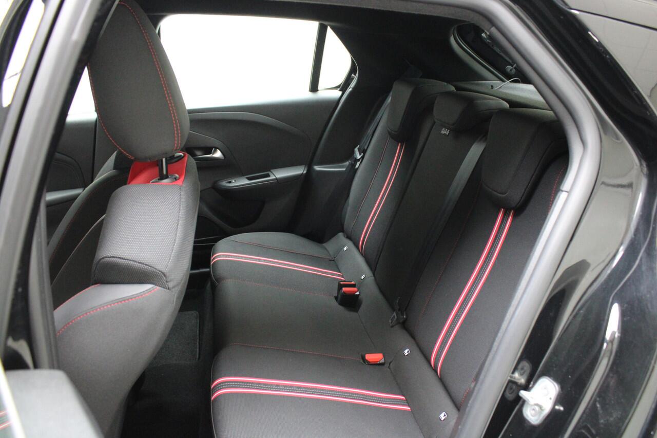 Opel e-Corsa Ultimate 50 kWh | Bluetooth / Carplay / Climate Control