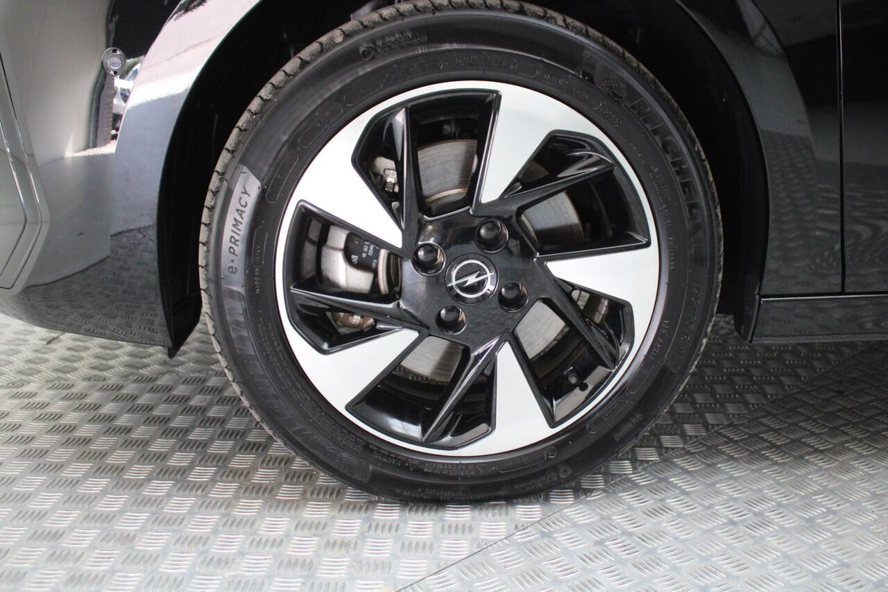 Opel e-Corsa Electric 50 kWh | climate control | pdc v/a + camera | carplay | bluetooth | cruise | dode hoek | spiegels electr. inklapbaar
