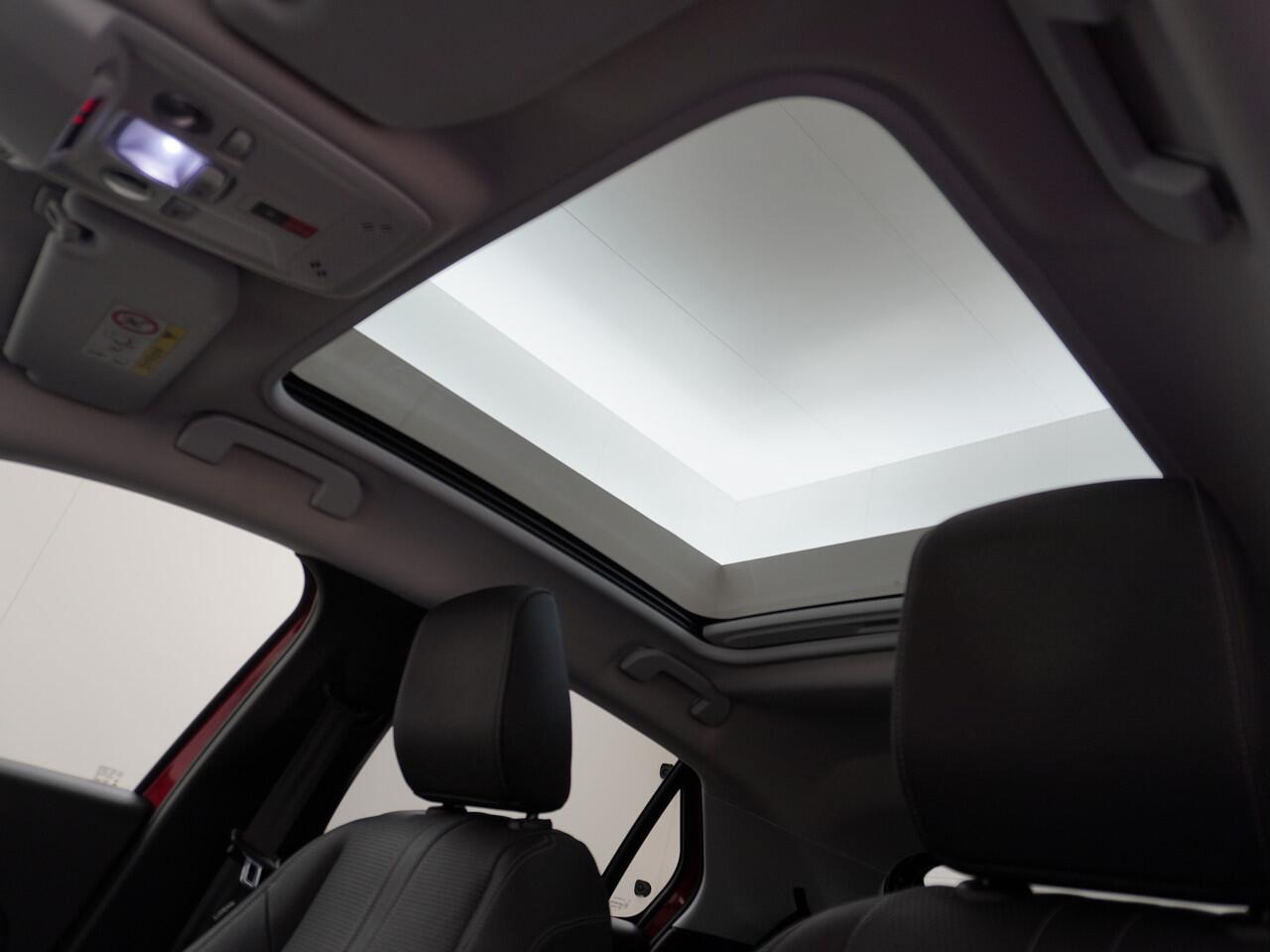 Opel e-Corsa 50kWh Elegance Leder Panoramadak 360°Camera Zwart Dak Navi Ecc Apple Carplay Android Auto Cruise Control SOH 90% Stoel+Stuurverwarming DAB+ Pdc Lmv Led Origineel Nederlandse Auto