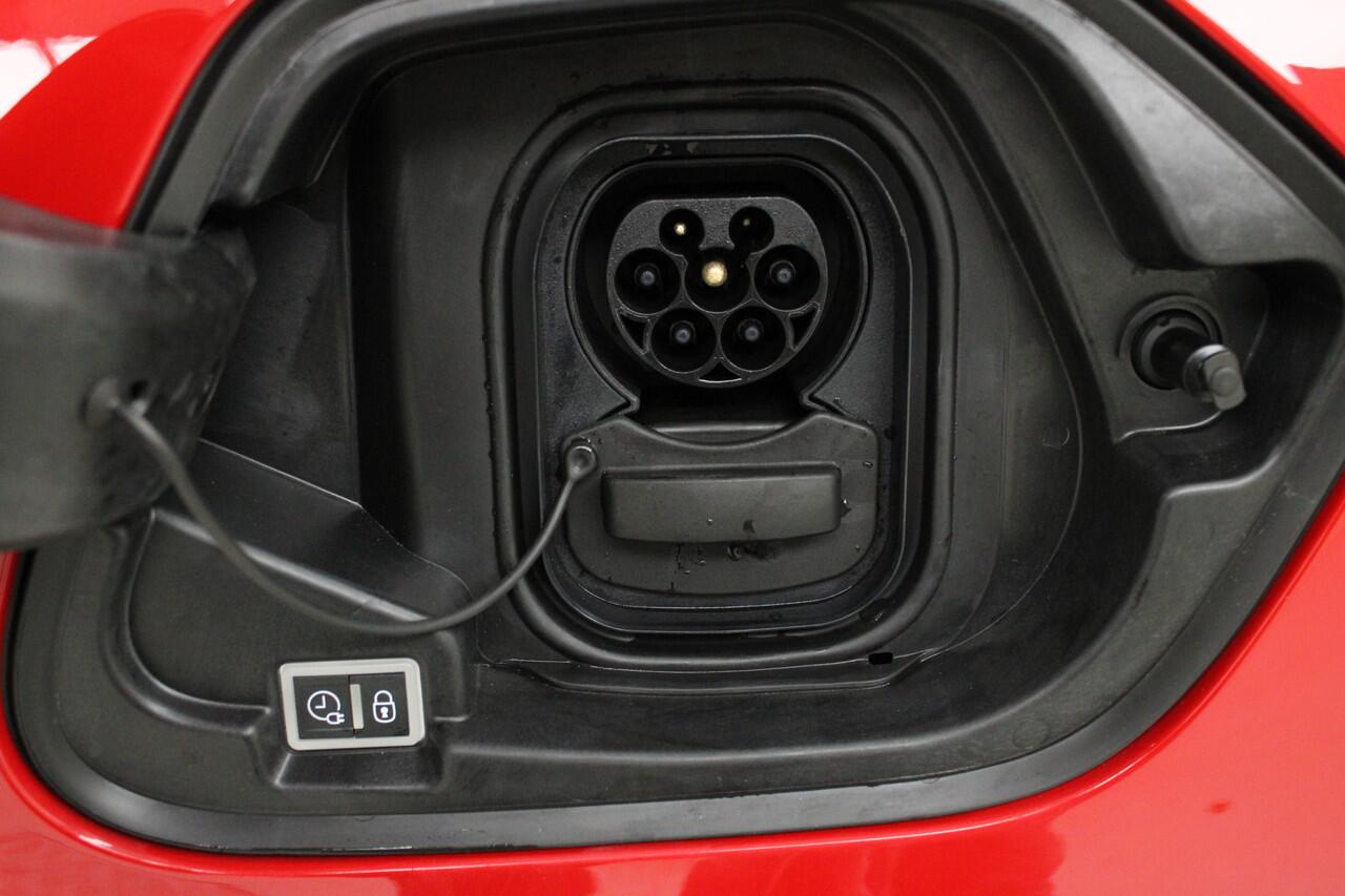 Opel e-Corsa Electric Yes 50 kWh 3- fase | climate control | pdc achter | carplay draadloos | bluetooth | cruise control | keyless