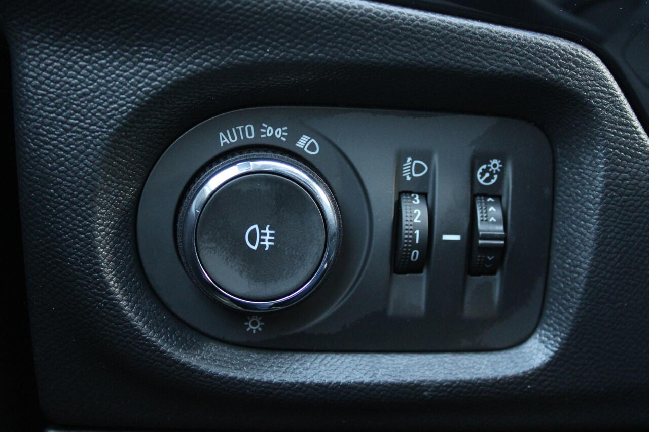 Opel e-Corsa Electric Edition 50 kWh DEMO | Winterpack | Comfortpakket | Led