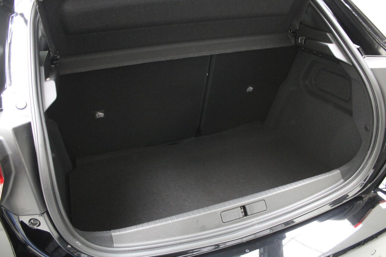 Opel e-Corsa Level 4 50 kWh climate control | navigatie fullmap | pdc v/a | carplay | cruise control | bluetooth telefoon