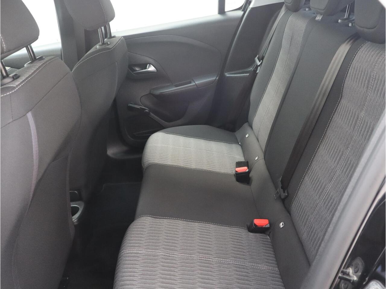 Opel e-Corsa Level 2 EV 3-fase 50kWh 136pk AUTOMAAT | NAVI | CLIMA | AIRCO | APPLE CARPLAY / ANDROID AUTO |