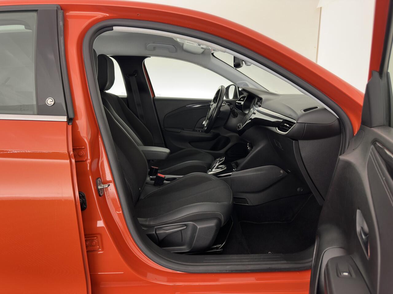 Opel e-Corsa Elegance 50 kWh [3-FASE] {SOH-90%} (INCL-BTW) Aut.*FULL-LED | DIGI-COCKPIT | LEATHER-MICROFIBRE | CARPLAY | CAMERA | ECC | KEYLESS | CRUISE | DAB | 16'' ALU*