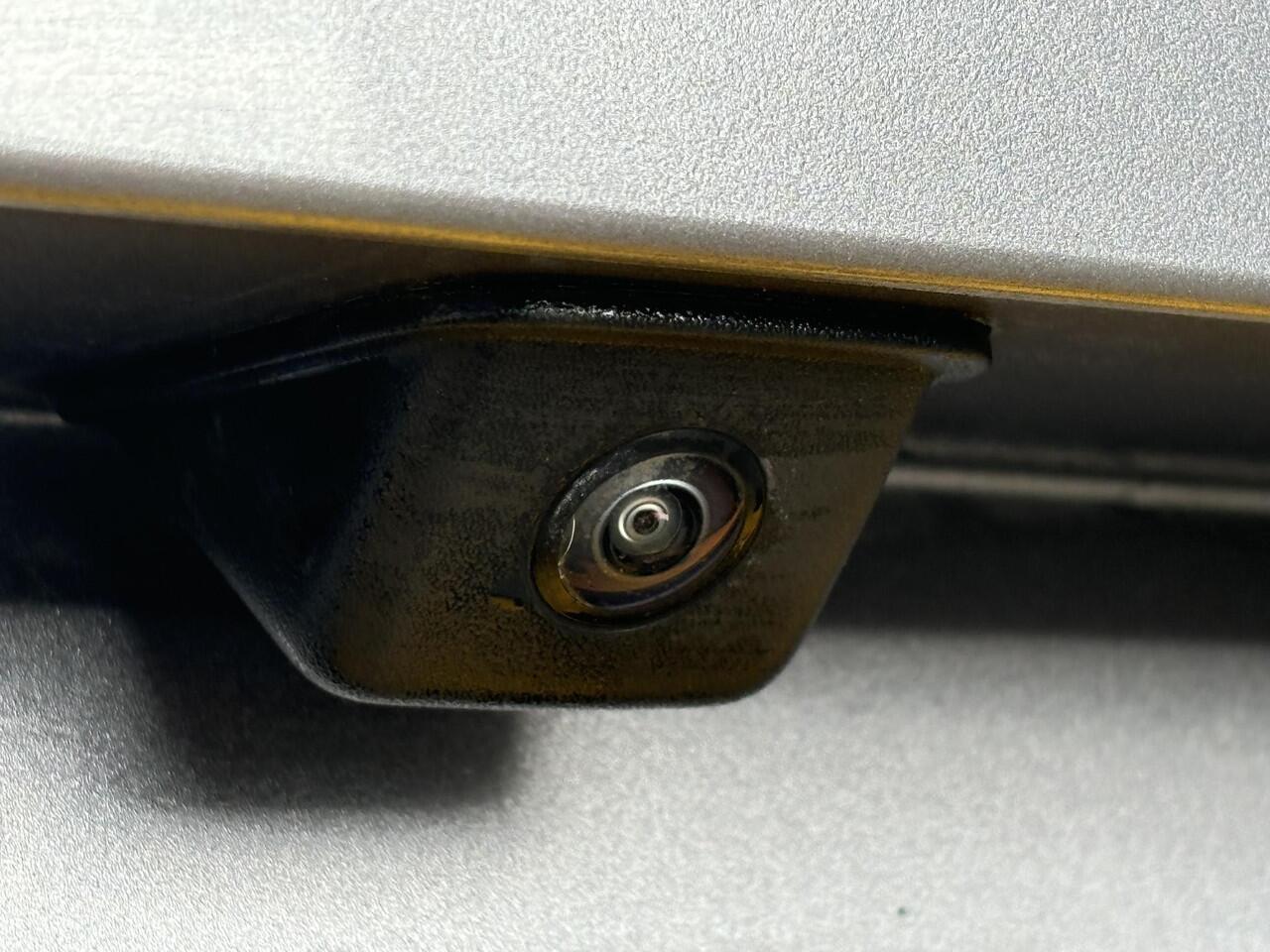 Opel e-Corsa Elegance EV 3-FASEN 50kWh 136pk | 11KW BOORDLADER | PREMIUM PACK | 180° CAMERA+SENSOREN | NAVI PRO 10" | ISOFIX | DODEHOEKBEW. | DAB+ |