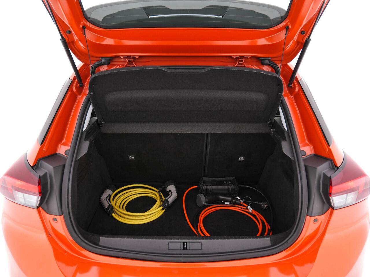 Opel e-Corsa Elegance 50 kWh [3-FASE] {SOH-90%} (INCL-BTW) Aut.*FULL-LED | DIGI-COCKPIT | LEATHER-MICROFIBRE | CARPLAY | CAMERA | ECC | KEYLESS | CRUISE | DAB | 16'' ALU*