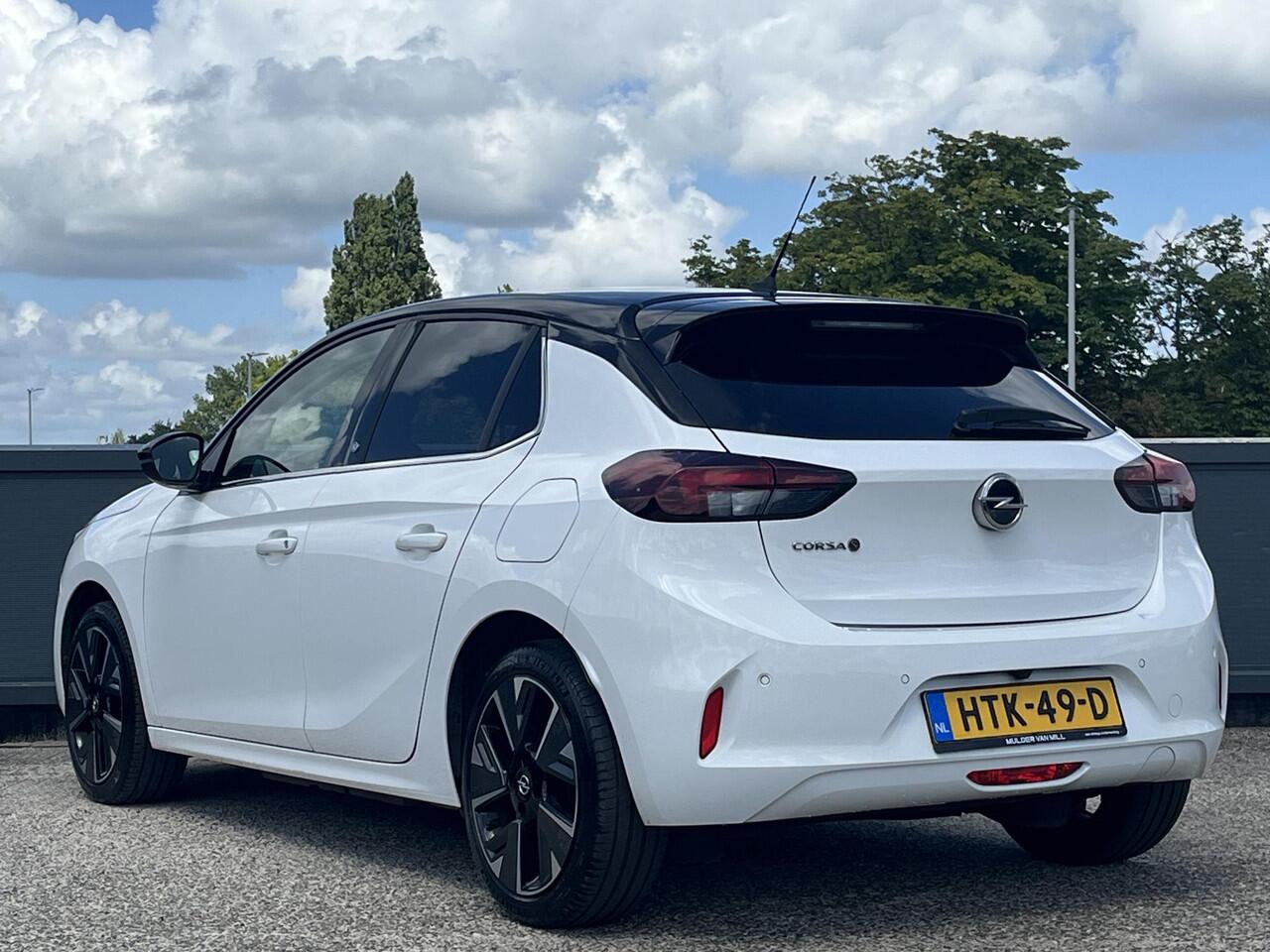 Opel e-Corsa Elegance 3-FASEN 50kWh 136pk | 180° CAMERA + SENSOREN | WINTER PACK | DAB+ | ISOFIX | STOEL- EN STUURVERWARMING | KEYLESS |