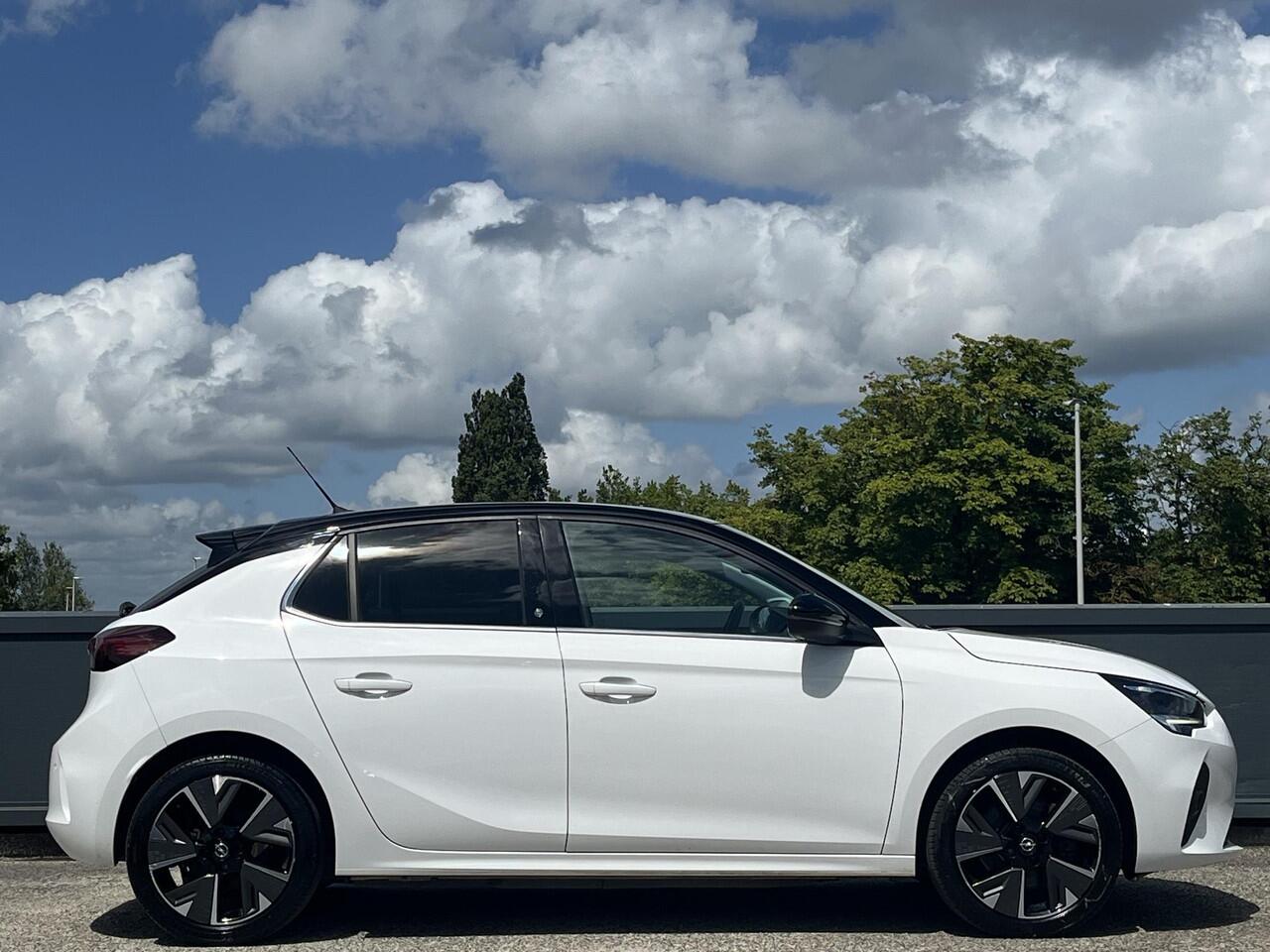 Opel e-Corsa Elegance 3-FASEN 50kWh 136pk | 180° CAMERA + SENSOREN | WINTER PACK | DAB+ | ISOFIX | STOEL- EN STUURVERWARMING | KEYLESS |