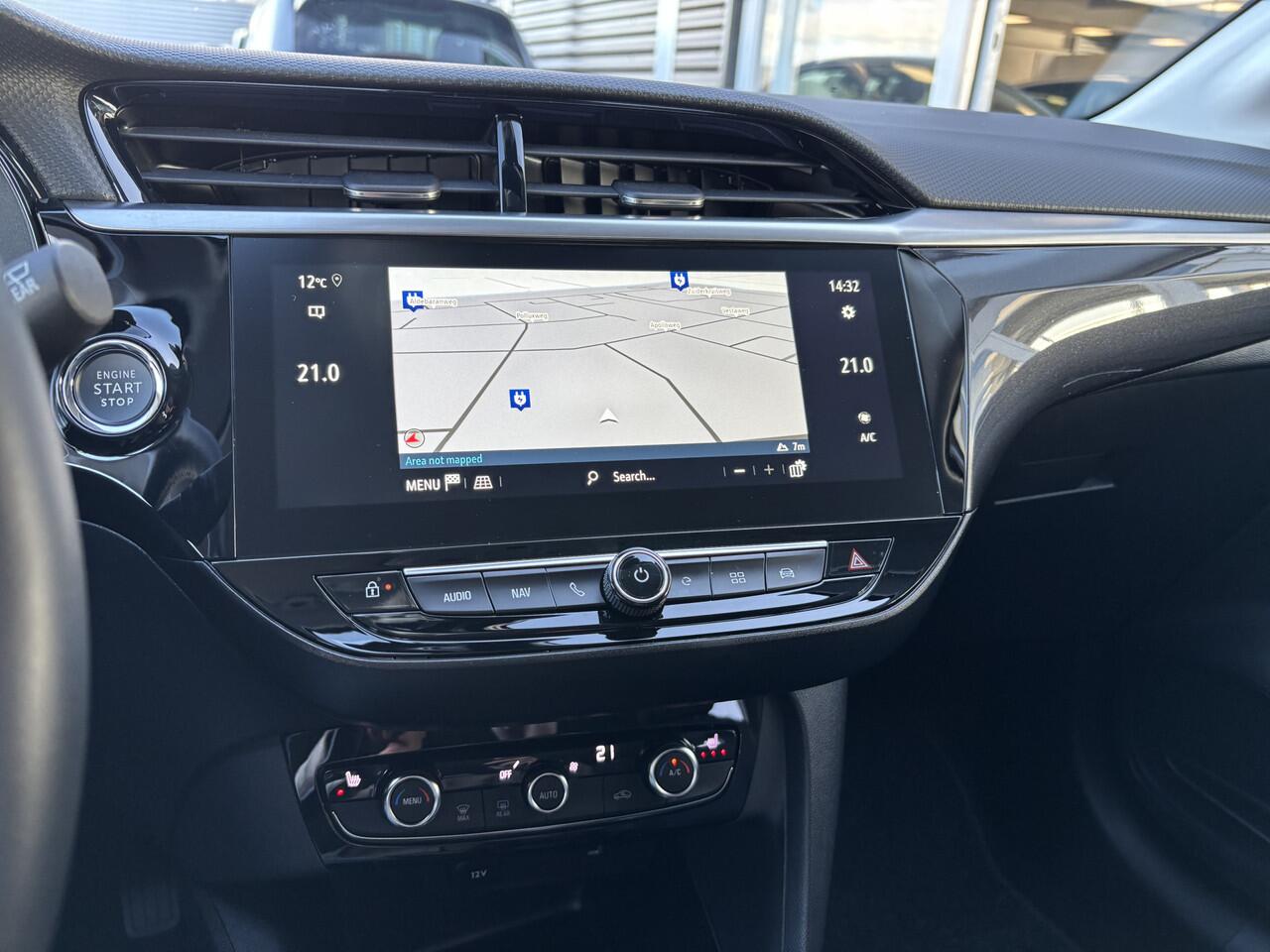 Opel e-Corsa Elegance 50 kWh | Camera | Parkeersensoren voor en achter |