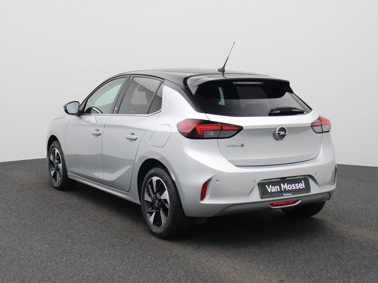 Opel e-Corsa Elegance 50 kWh | Navigatie | Apple & Android Carplay | Parkeersensoren Voor & Achter | Camera | Climate Control | Privacy Glass | Cruise Control & Snelheidsbegrenzer |