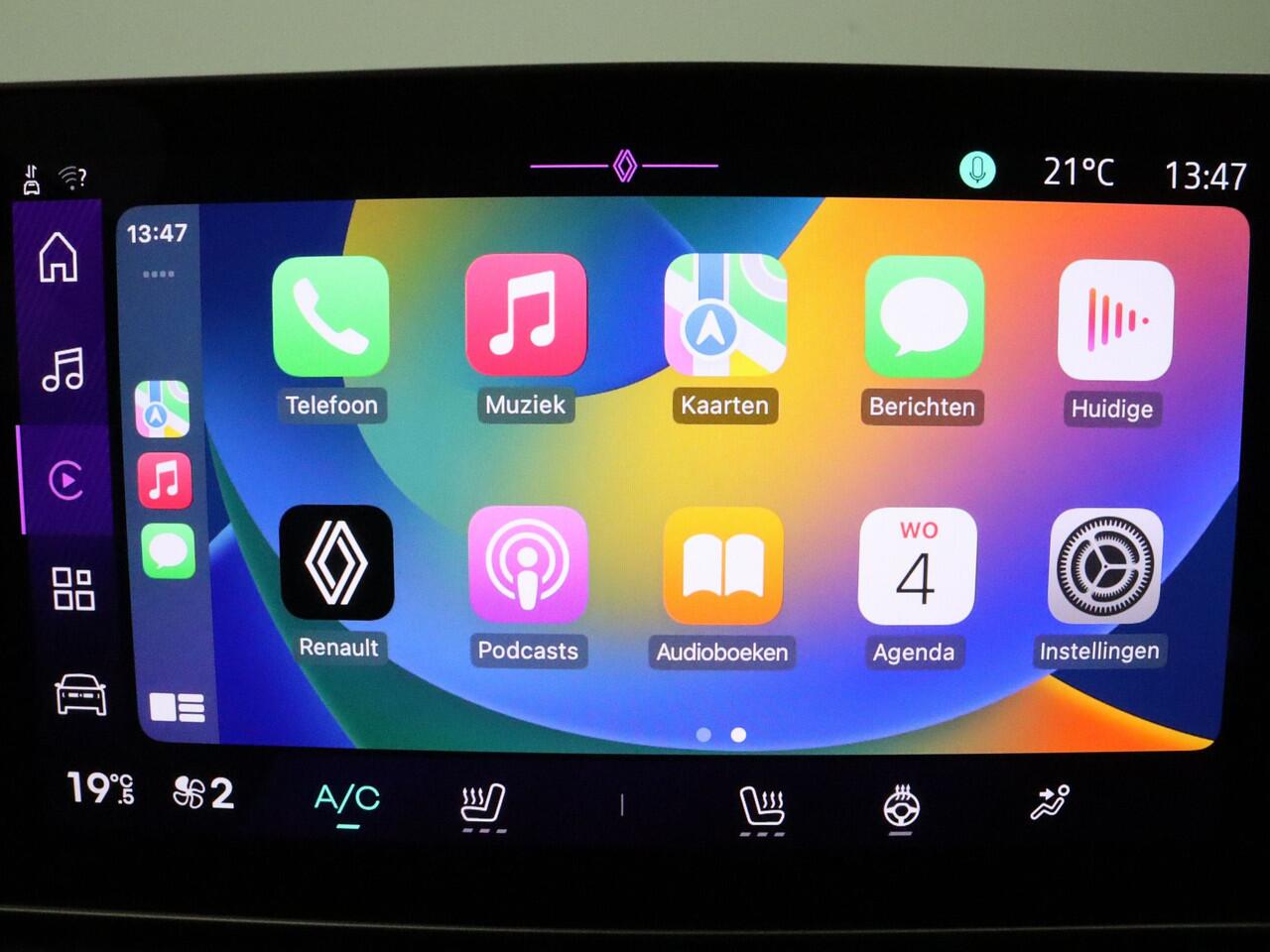 Renault 4 150pk comfort range iconic Automaat Harman Kardon | Adapt. Cruise | Navi | Parkeersens. v+a | Stoel-/stuurverw.