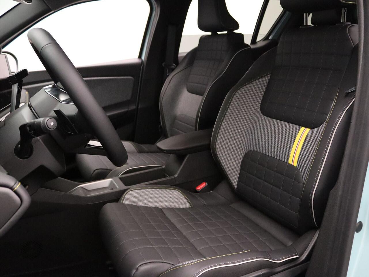 Renault 4 150pk comfort range iconic Automaat Harman Kardon | Adapt. Cruise | Navi | Parkeersens. v+a | Stoel-/stuurverw.