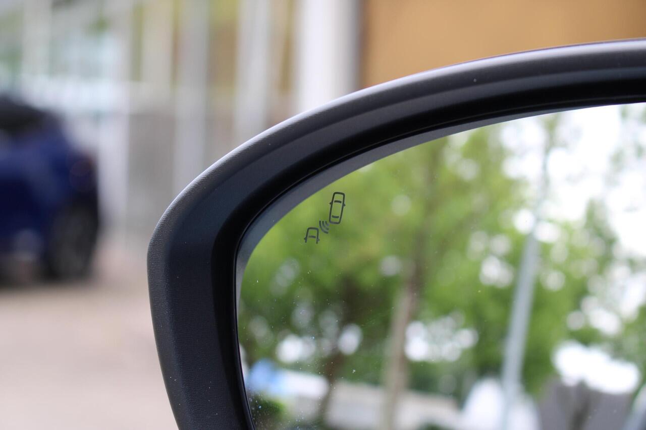 Renault 4 comfort range techno 52 kWh | Demo voordeel | Winter pakket | Elektrische achterklep