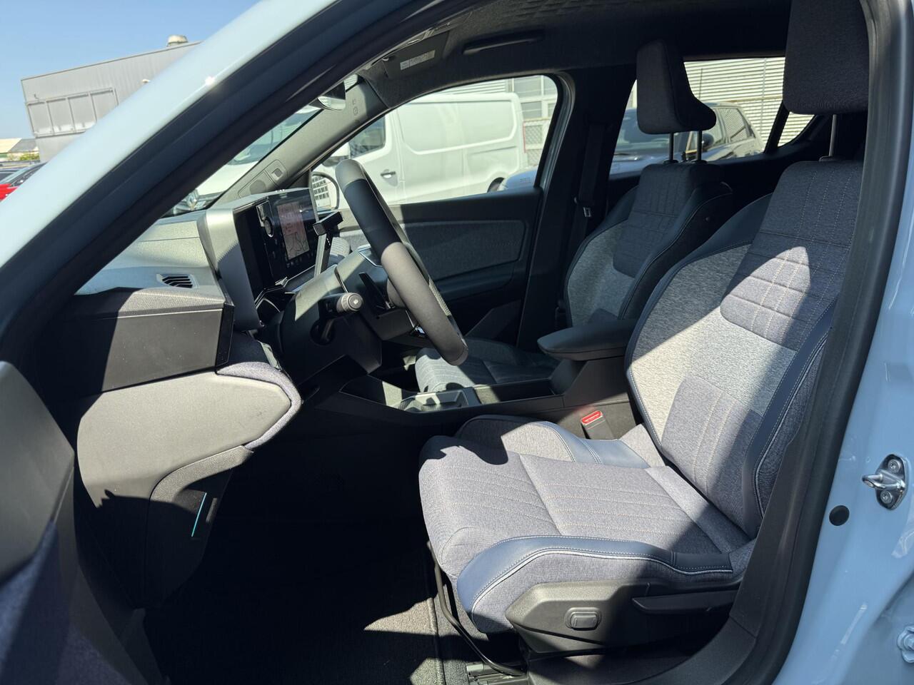 Renault 4 comfort range techno 52 kWh / STOEL & STUURWIEL VERWARMING / NAVIGATIE /