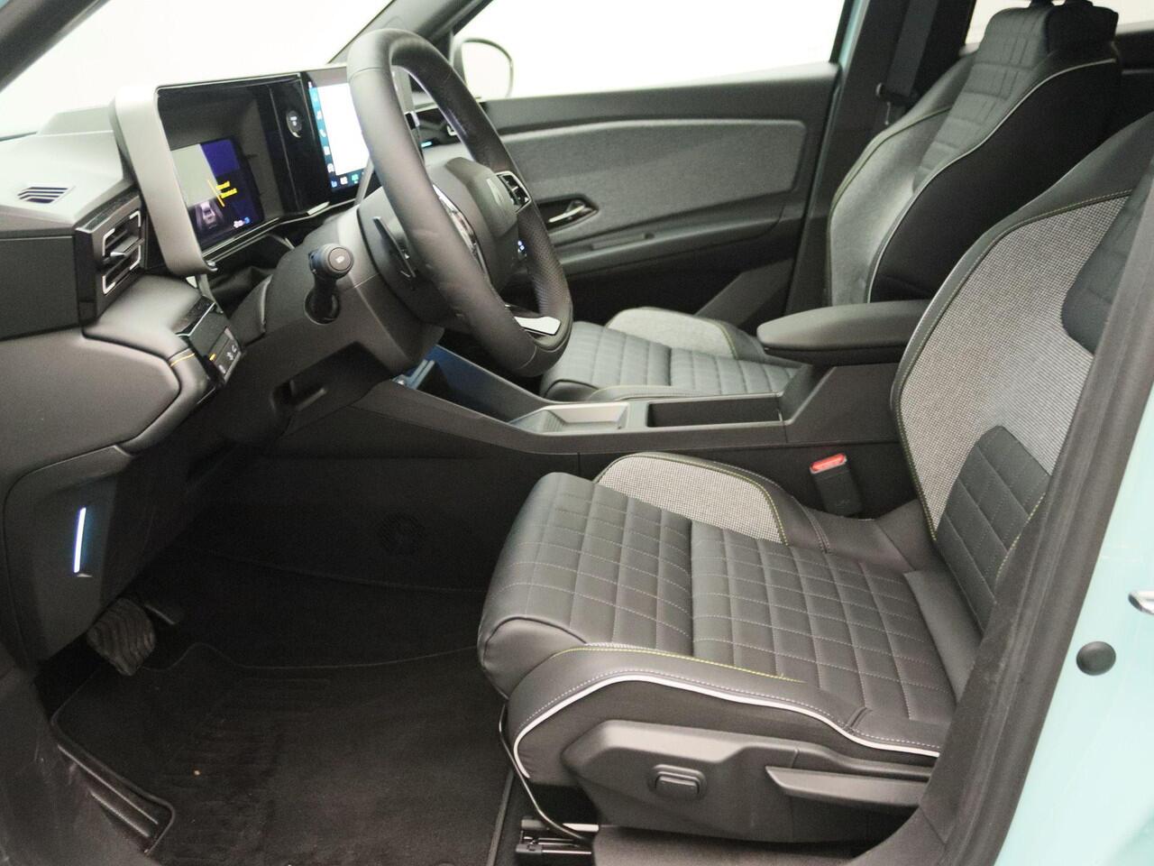 Renault 4 E-Tech electric comfort range iconic 52 kWh | Demo | Parkeersensoren rondom met automatisch inparkeren | Verwarmbare voorstoelen en stuurwiel | 10" openR link multimedia en navigatiesysteem met ingebouwde Google services |