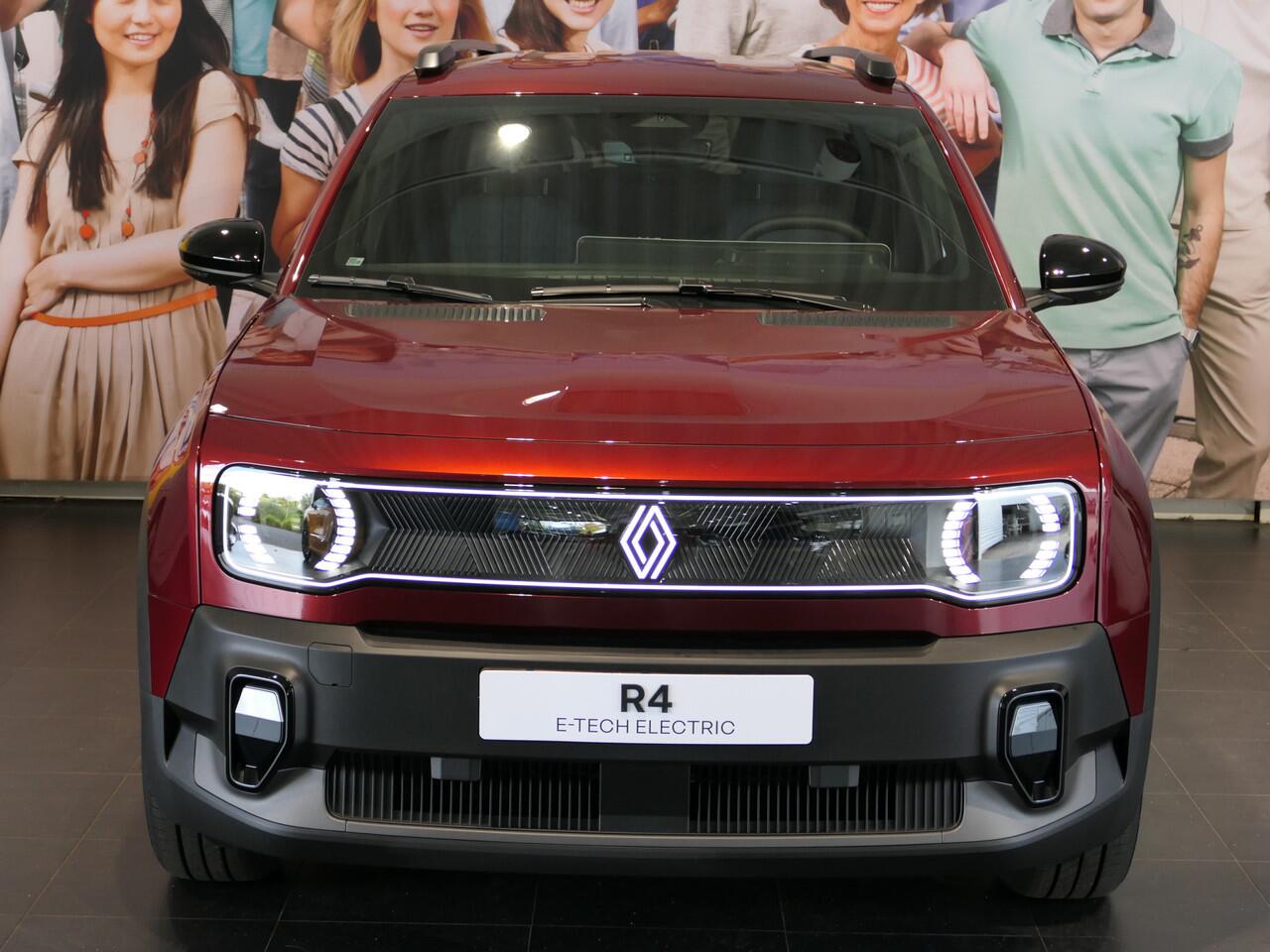 Renault 4 comfort range techno 52 kWh - Occasion Lease vanaf ¤559 p/m - *DEMO* - One Pedal - Stoel/Stuurverwarming - Camera