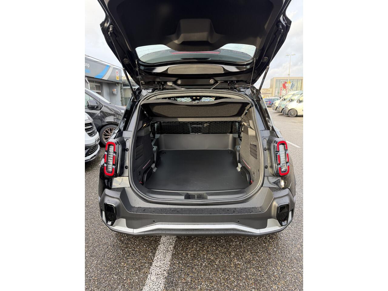 Renault 4 E-Tech Evolution Comfort Range Van