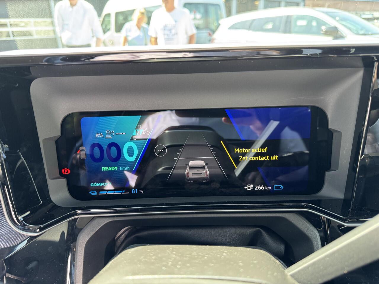 Renault 4 comfort range techno 52 kWh / STOEL & STUURWIEL VERWARMING / NAVIGATIE /