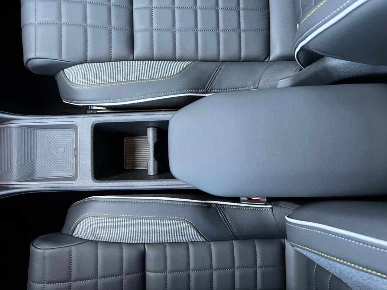 Renault 4 150 pk Iconic Comfort Range 52 kWh I Demo Voordeel