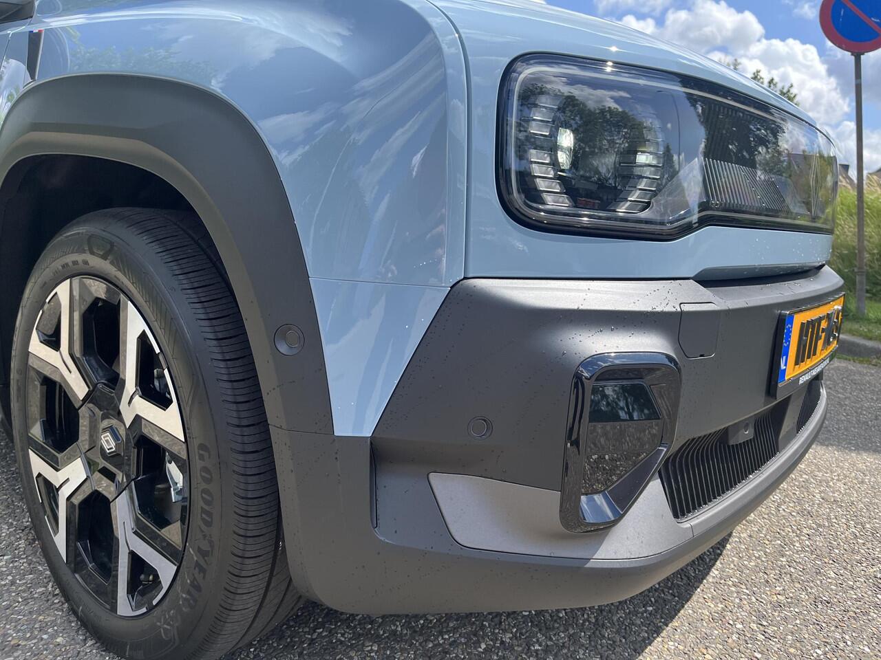 Renault 4 comfort range techno 52 kWh / PACK SAFETY & ADVANCED DRIVING ASSIST / PACK WINTER / V2L