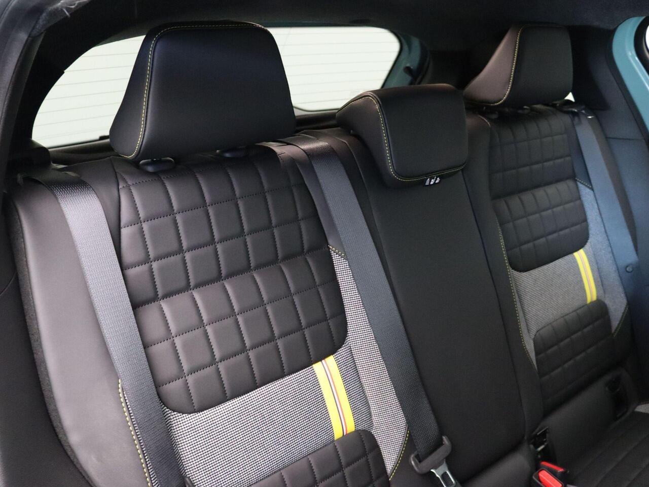 Renault 4 comfort range iconic 52 kWh | Active driver assist | Stoel- en stuurwielverwarming | Elek. bedienbare achterklep |