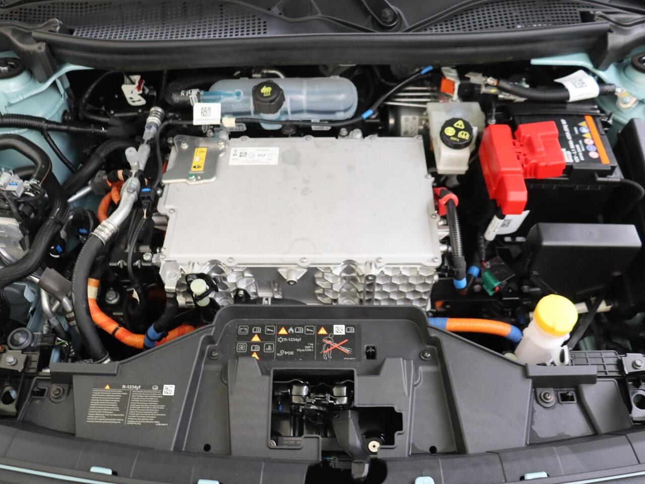 Renault 4 comfort range iconic 52 kWh pack advanced driving assist | V2L | Demo |